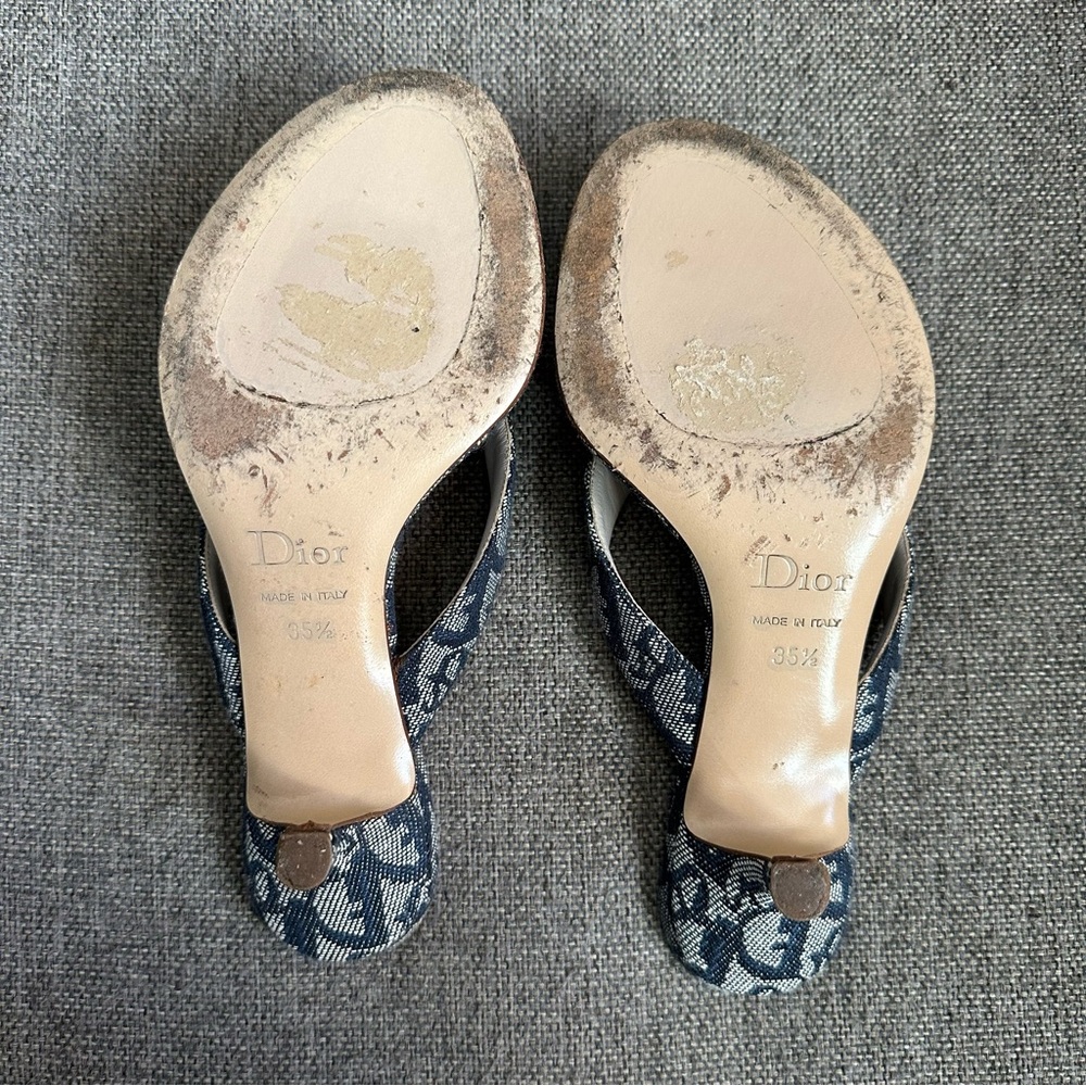 Vintage Dior monogram thong heels - Picture 8 of 8